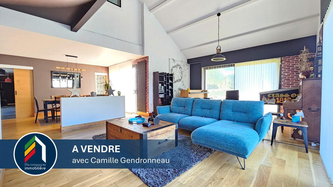 maison à vendre Les Herbiers pièce de vie lumineuse salon ouvert cuisine moderne